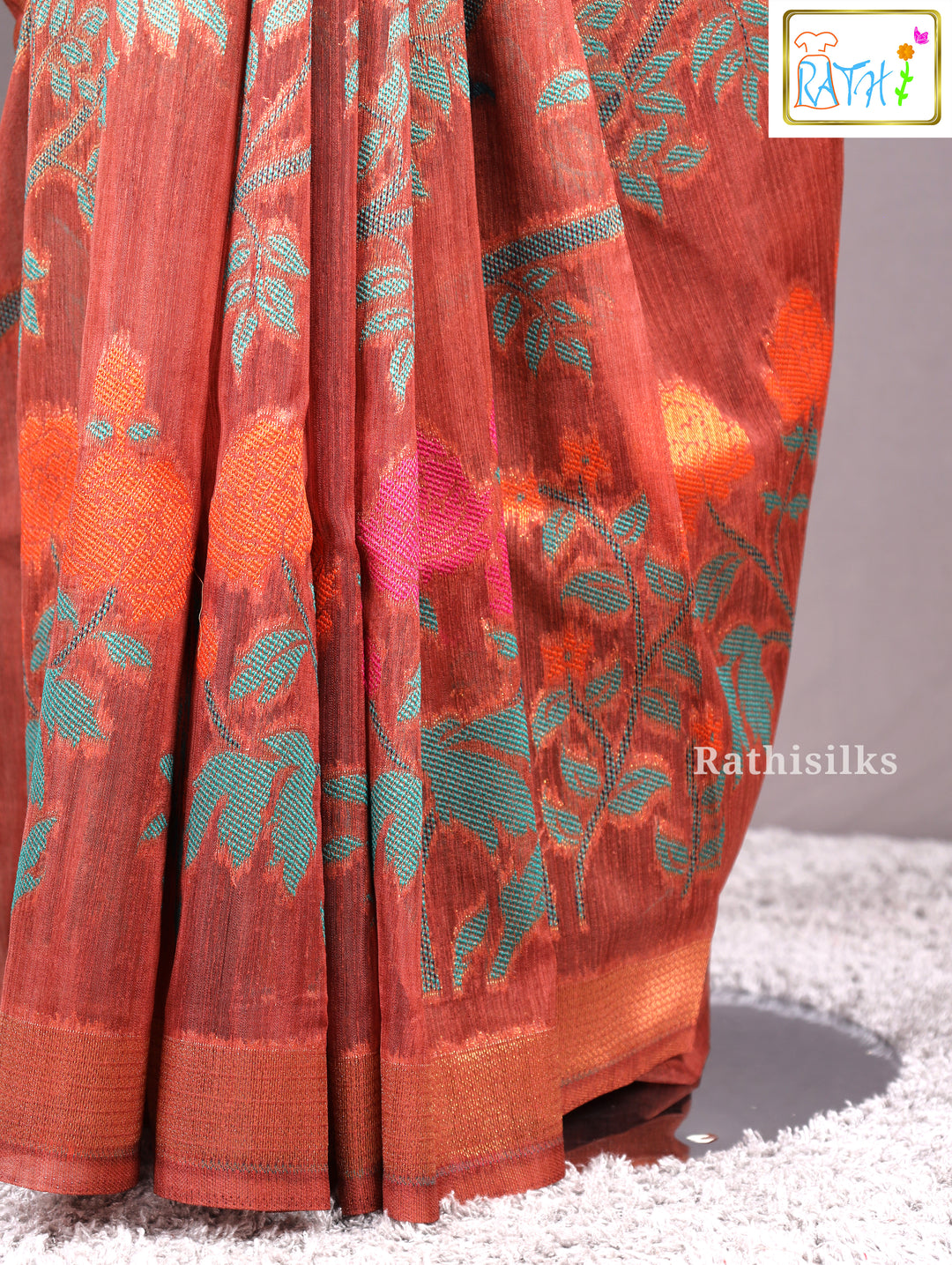 Graceful Rust Synthetic Saree