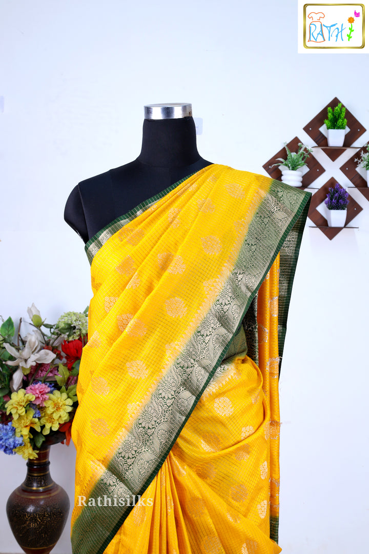 Synthetic Raw Checked Saree