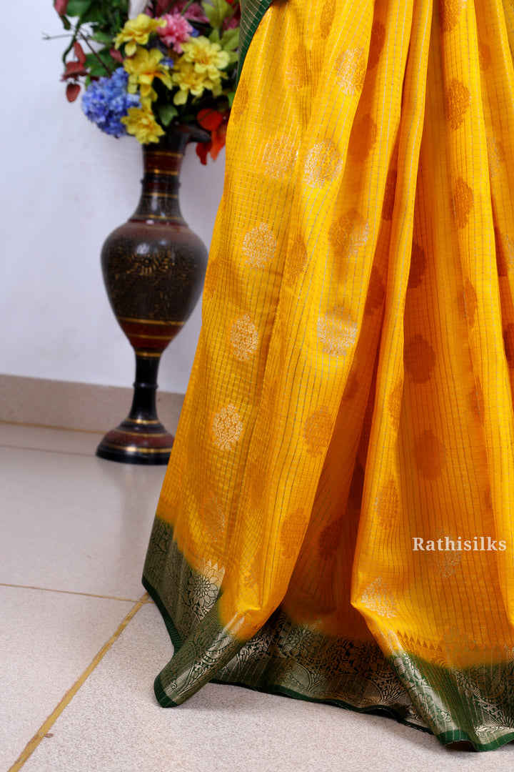 Synthetic Raw Checked Saree