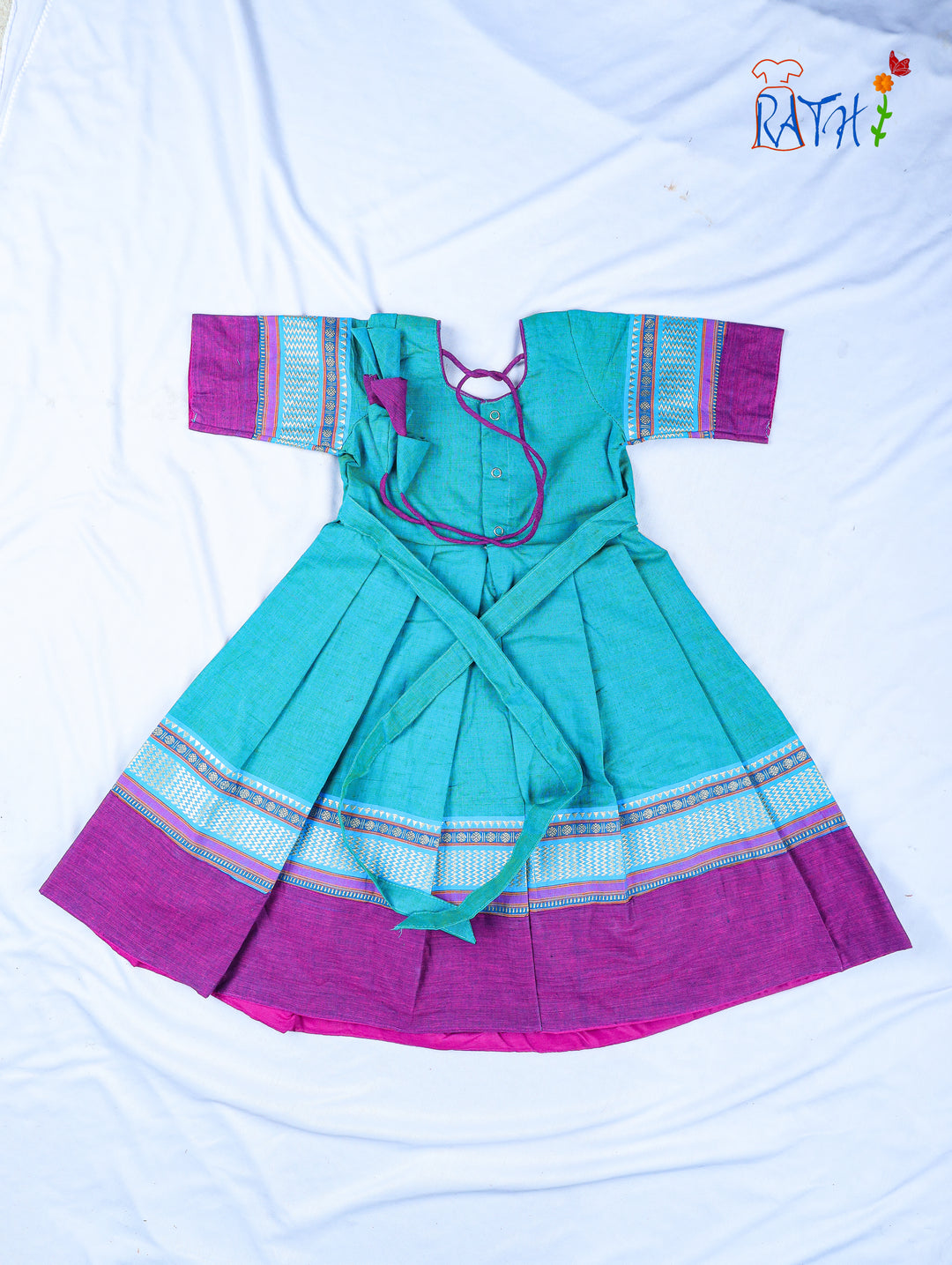 mangalagiri dress designs Pure handloom Mangalagiri Pattu digital print dupatta dress materials, Top : 2.5mts Mangalagiri pattu with big jari border. , Duppata : 2.5 mtrs Mangalagiri pattu with digital print dupatta, COST :