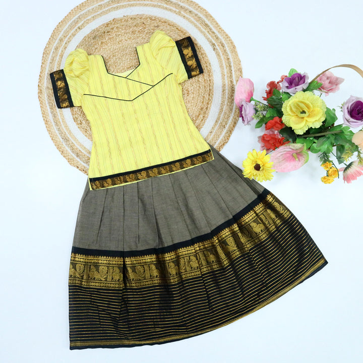 Thari Cotton Pavadai Set
