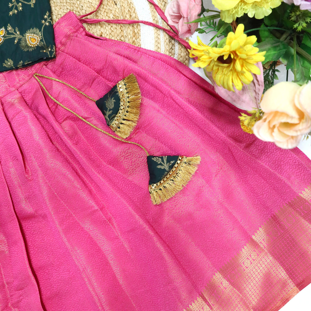 Kazal Sonal Pavadai Set