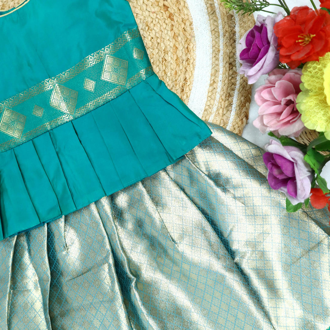 Nimisha Frill Pavadai Set