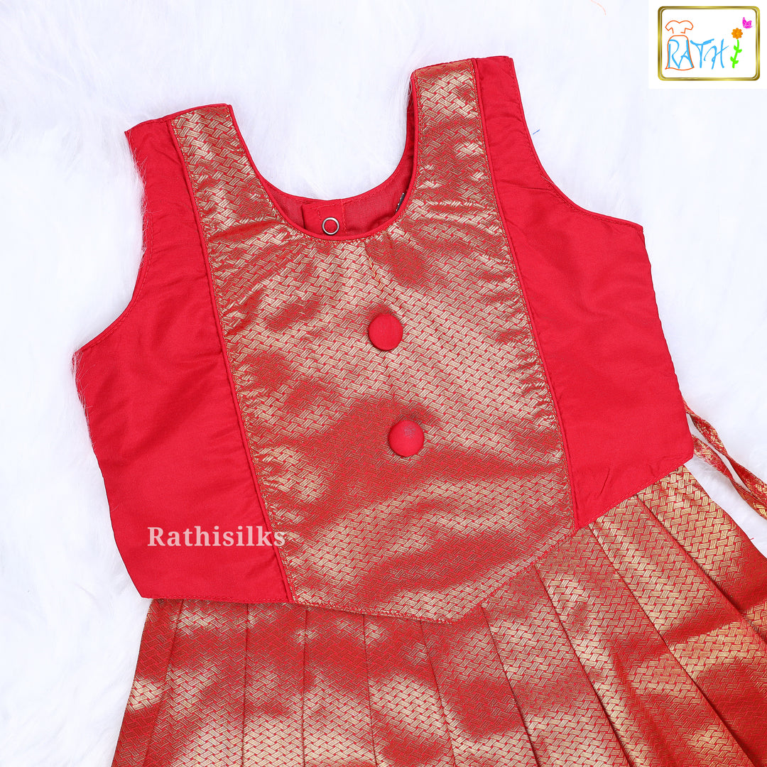 Traditional Mangalagiri Cotton Pavadai Set