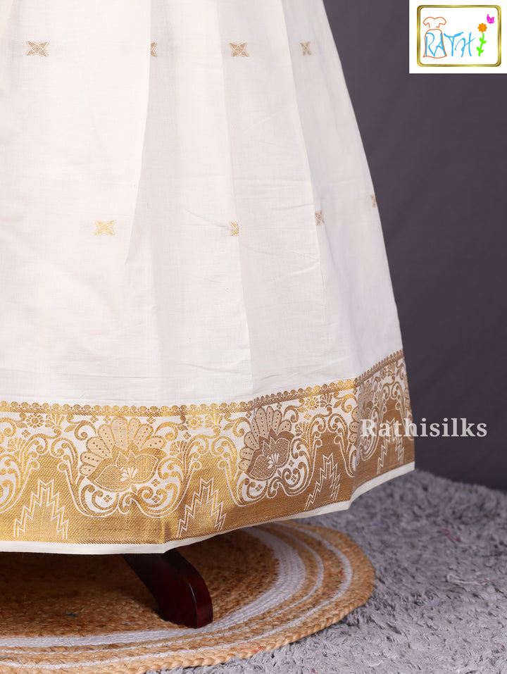 Traditional Kerala Pavadai Set