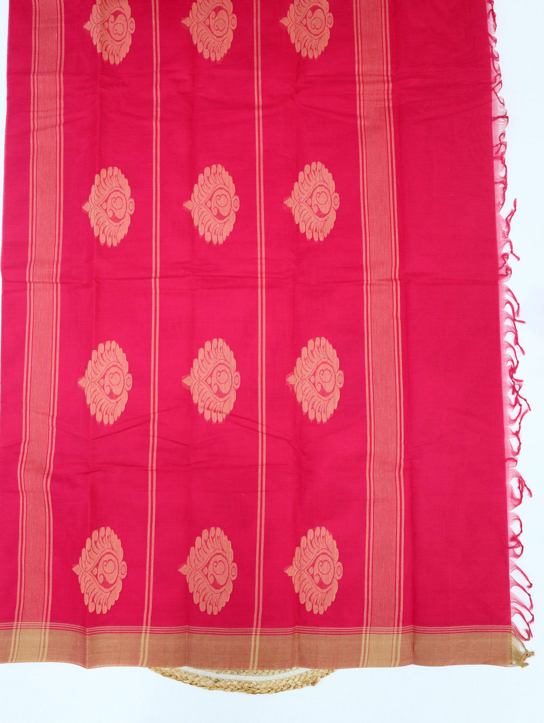 Rani Pink Cotton Saree With Traditional Motif