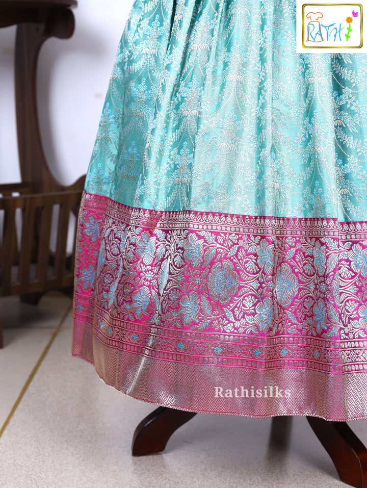 Karishma Top & Banarasi Pavadai Set