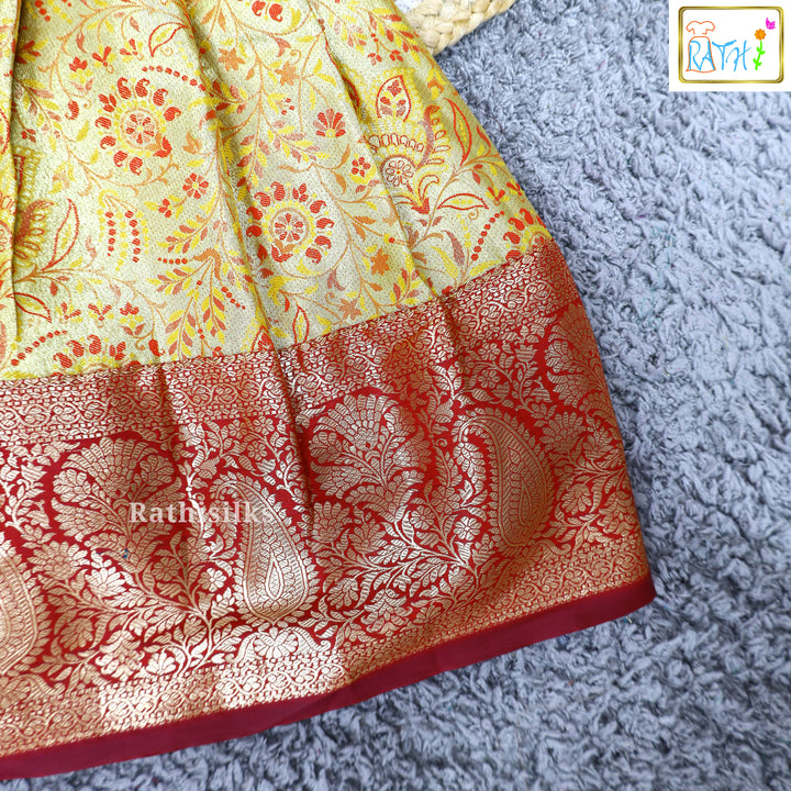 Sara Frill Pot Pavadai Set