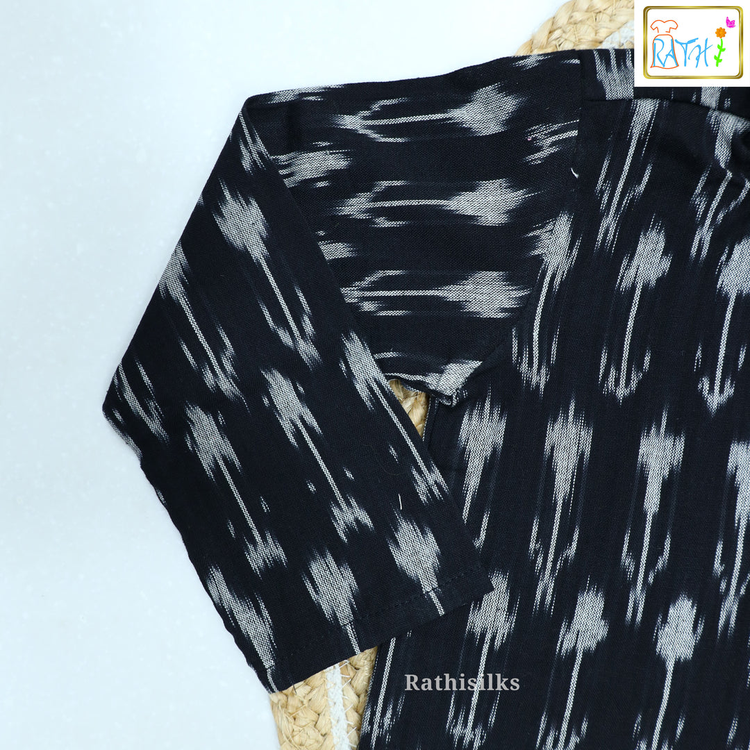 Boys Ikat Cotton Printed Kurta