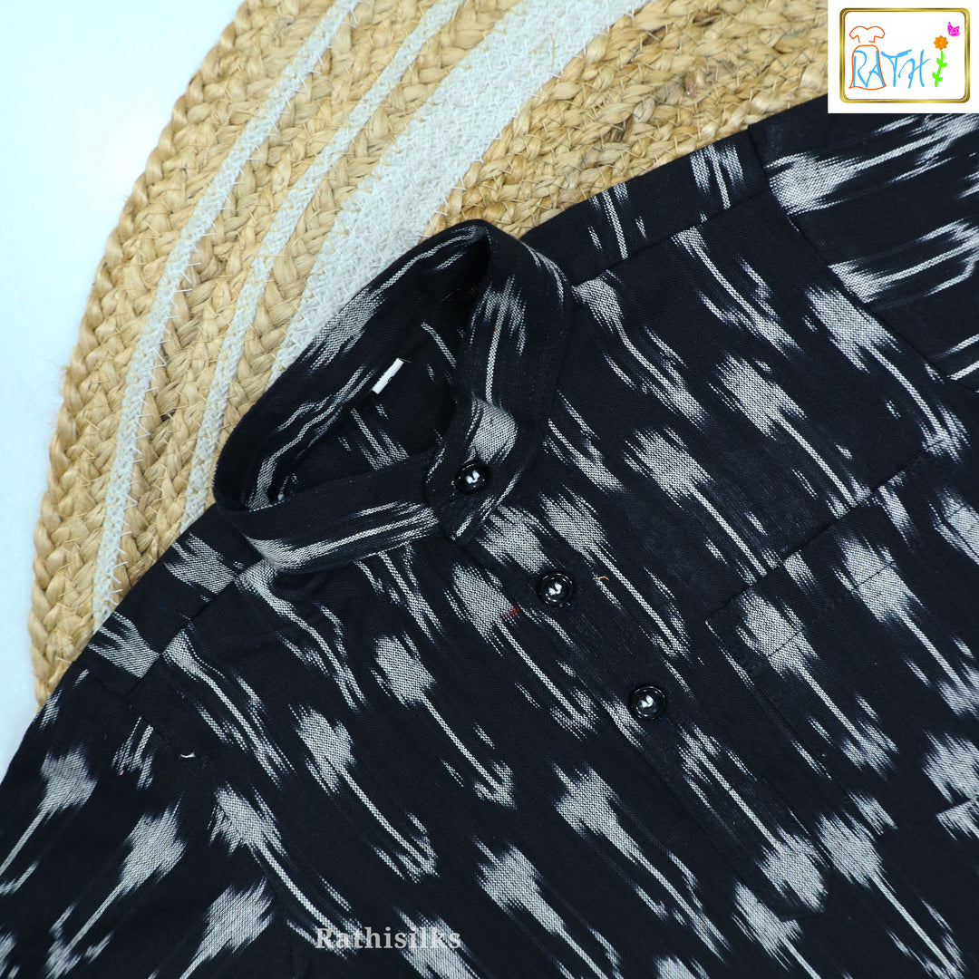 Boys Ikat Cotton Printed Kurta