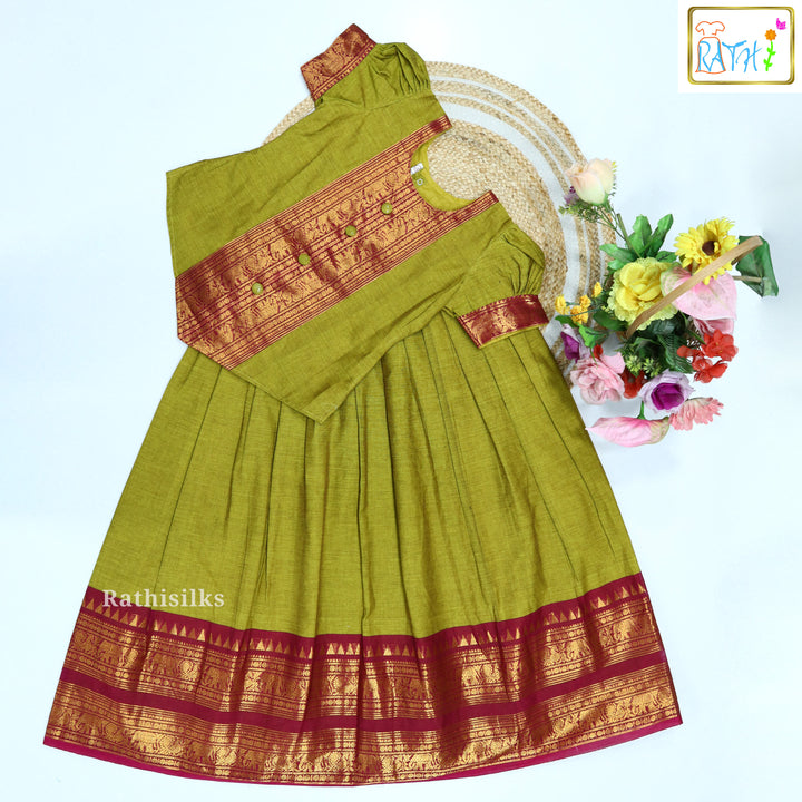 Thari Cotton Pavadai Set