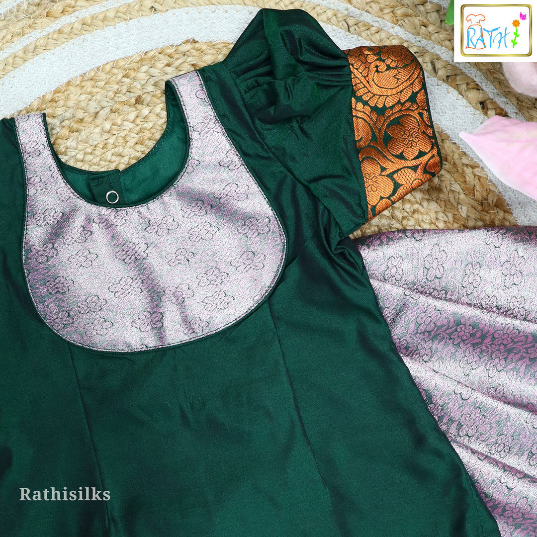 Art Jacquard Pavadai Set