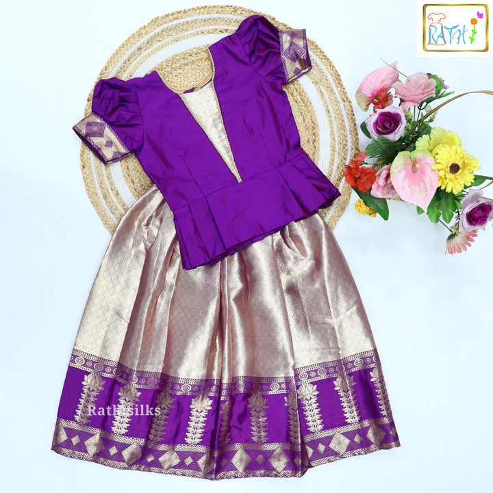 Nimisha V Neck Pavadai Set
