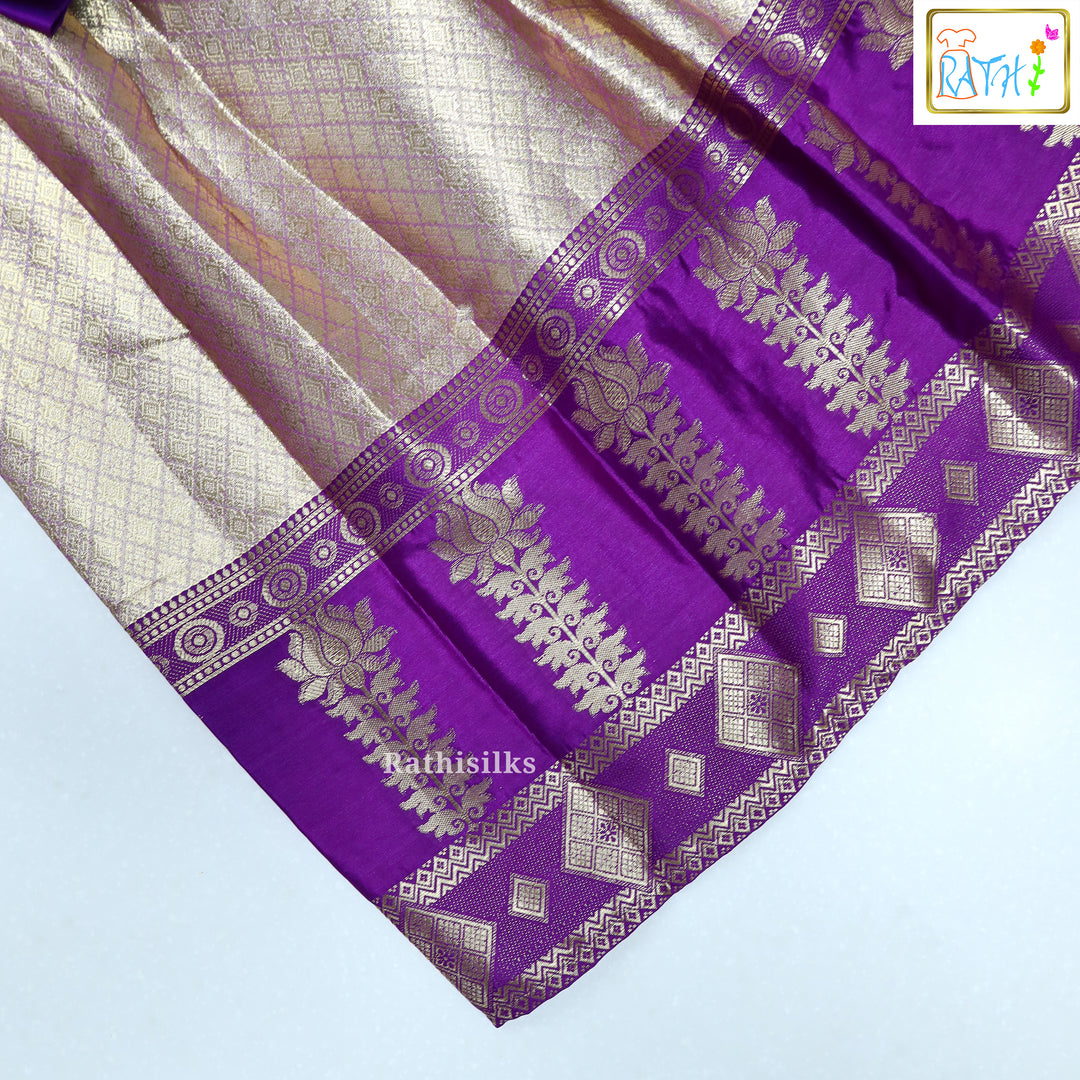 Nimisha V Neck Pavadai Set