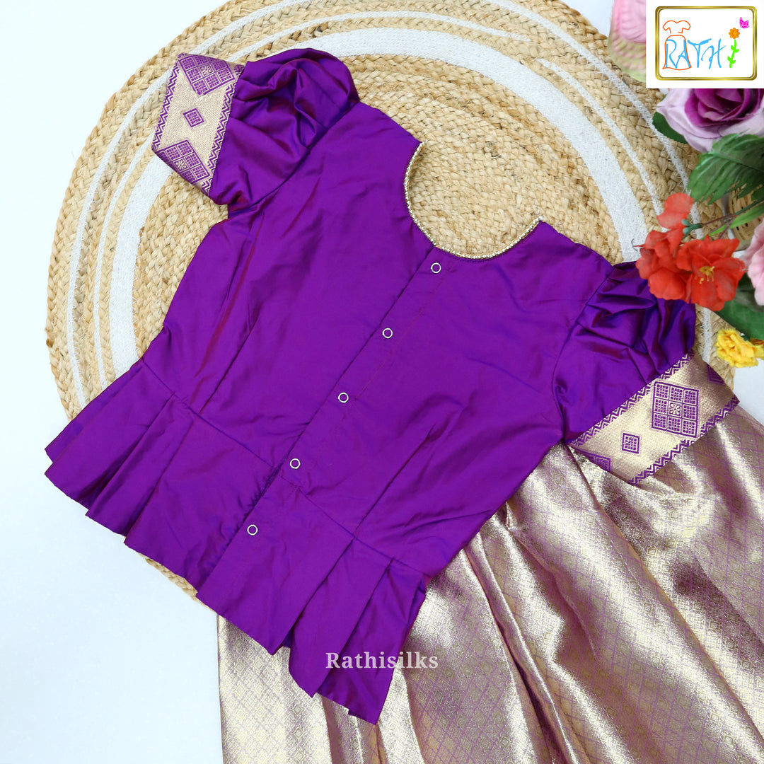 Nimisha V Neck Pavadai Set
