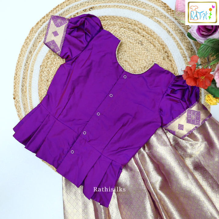 Nimisha V Neck Pavadai Set