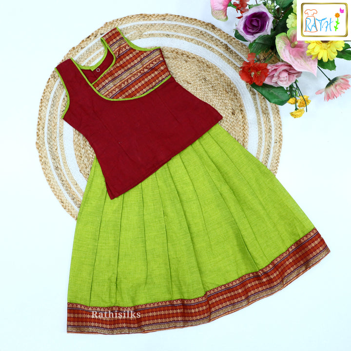 Mangalagiri Cotton Pavadai Set