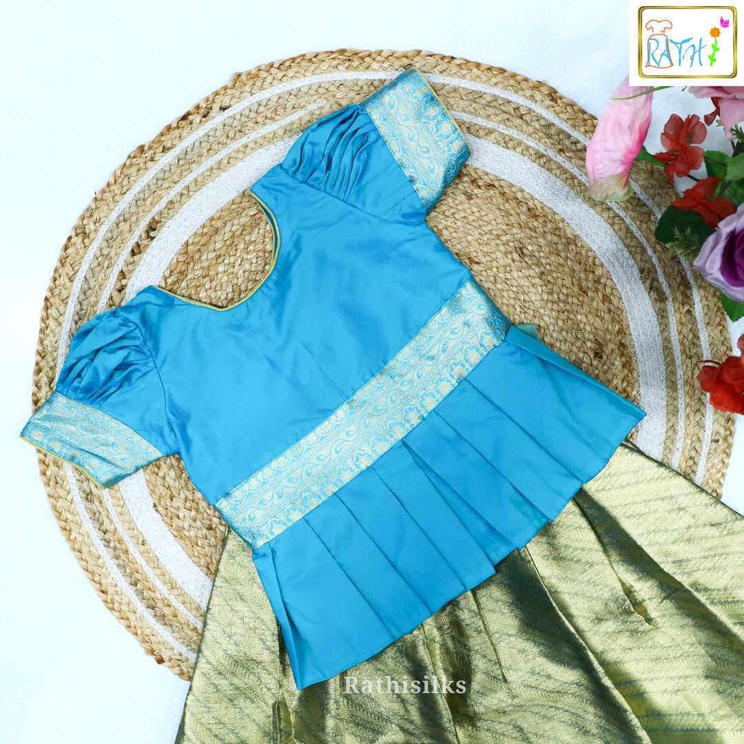 Nimisha Frill Pavadai Set