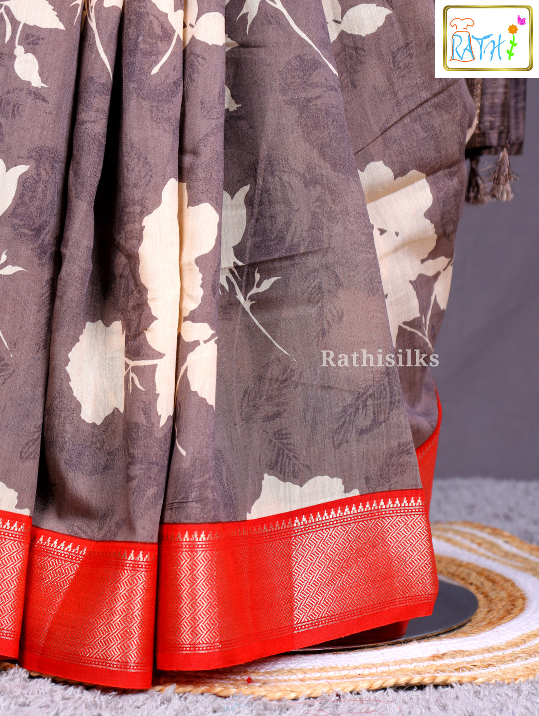 Grey Floral Print Synthetic Saree