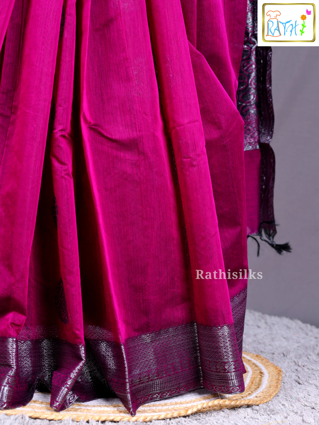 Elegant Magenta Synthetic Saree