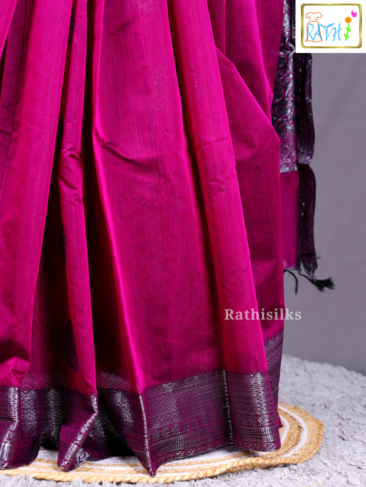 Elegant Magenta Synthetic Saree