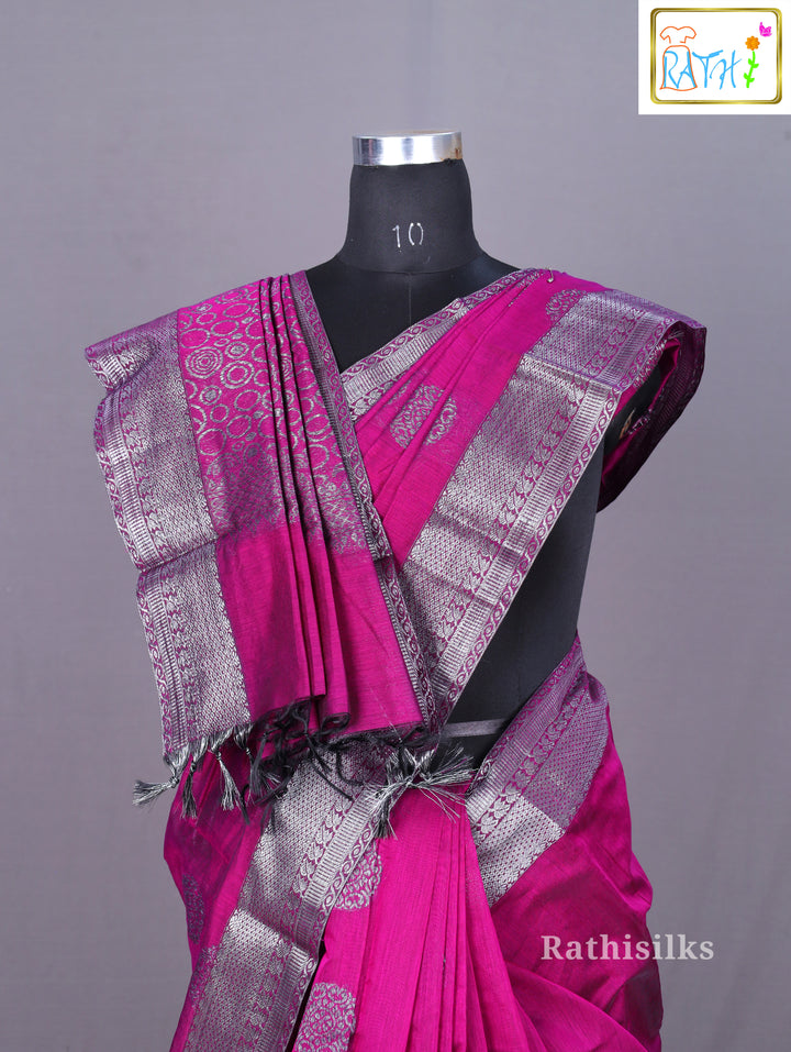 Elegant Magenta Synthetic Saree