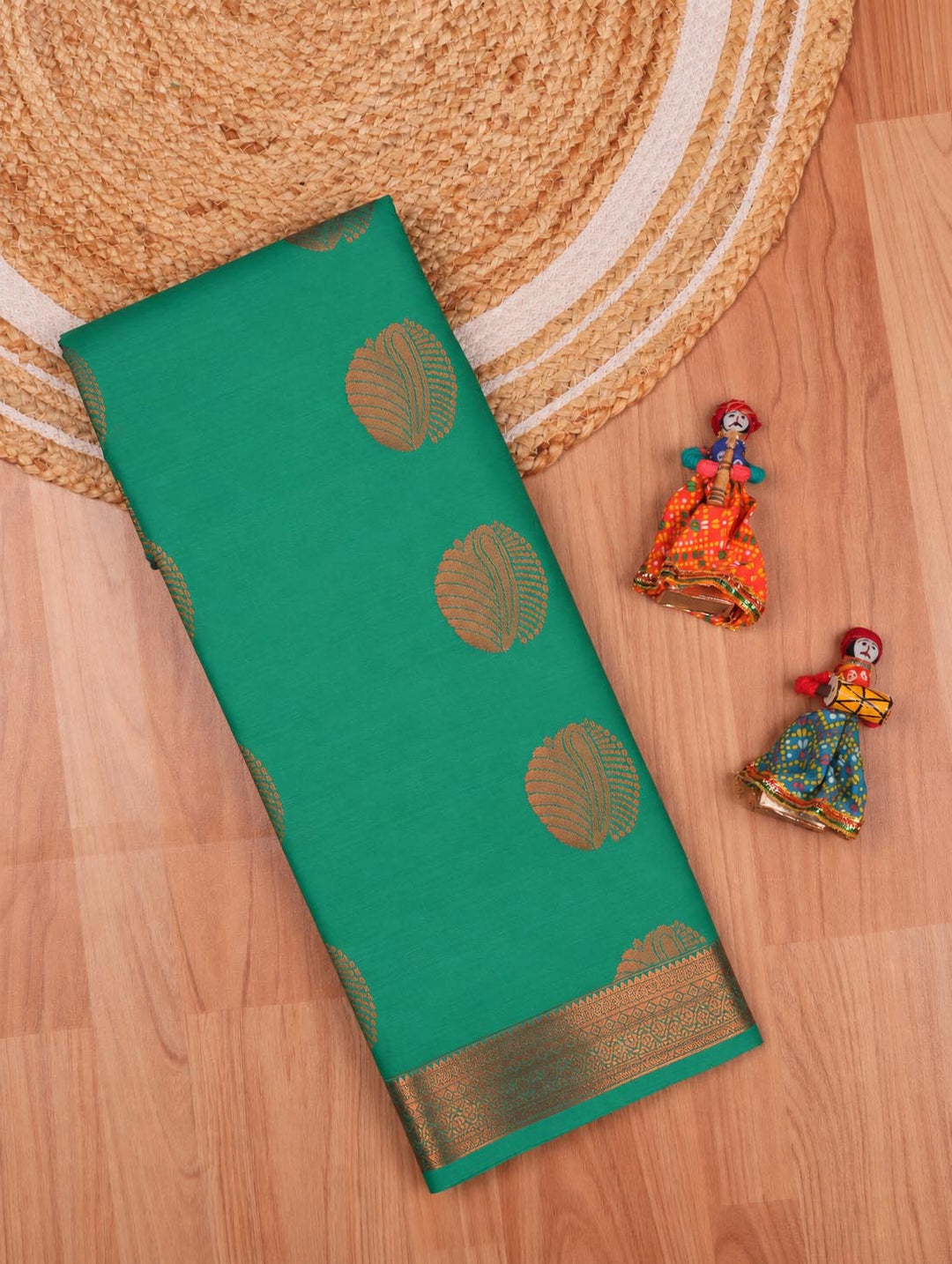 Charumathi — Emerald Green Art Silk Saree