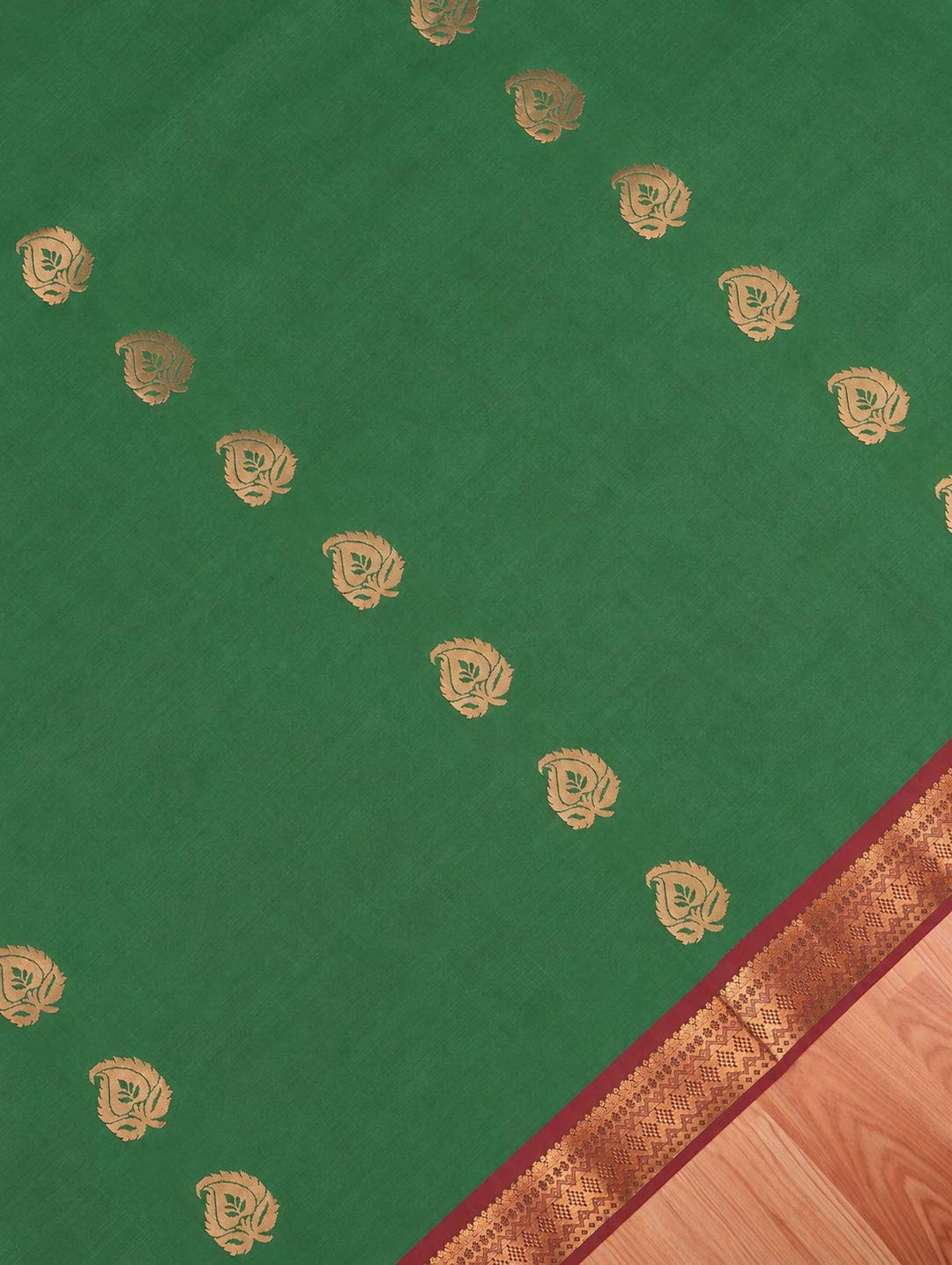 Valli — Emerald Green Art Silk Saree – body