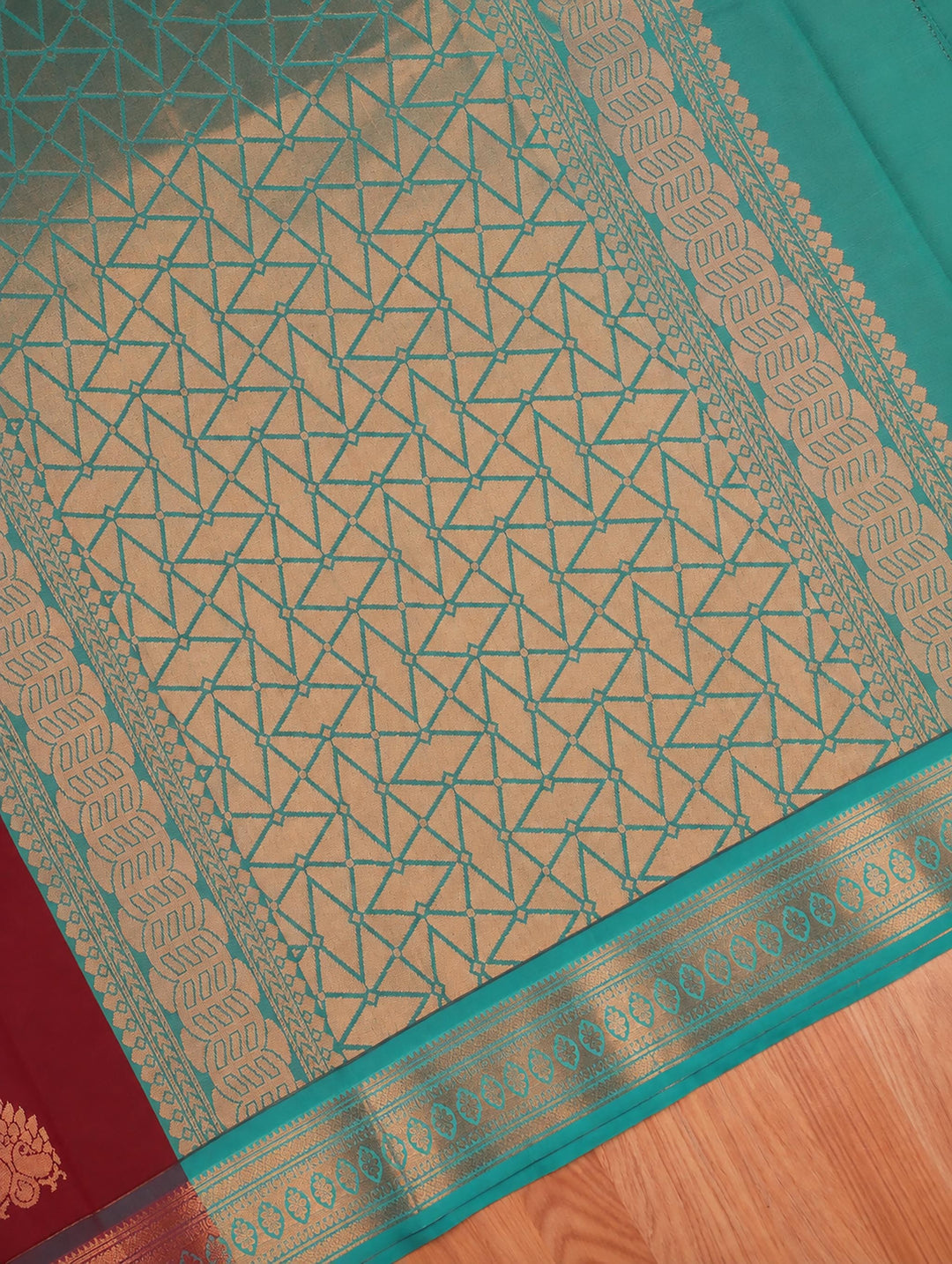 Tamilarasi — Maroon Art Silk Saree