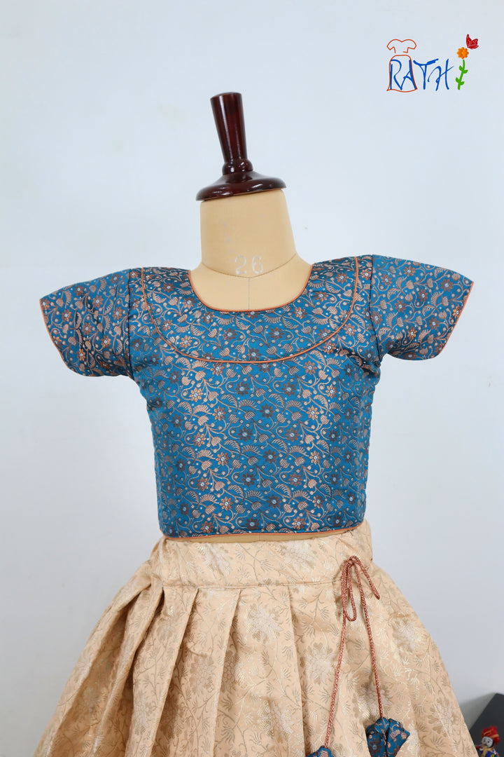 Art Silk  Pavadai Set