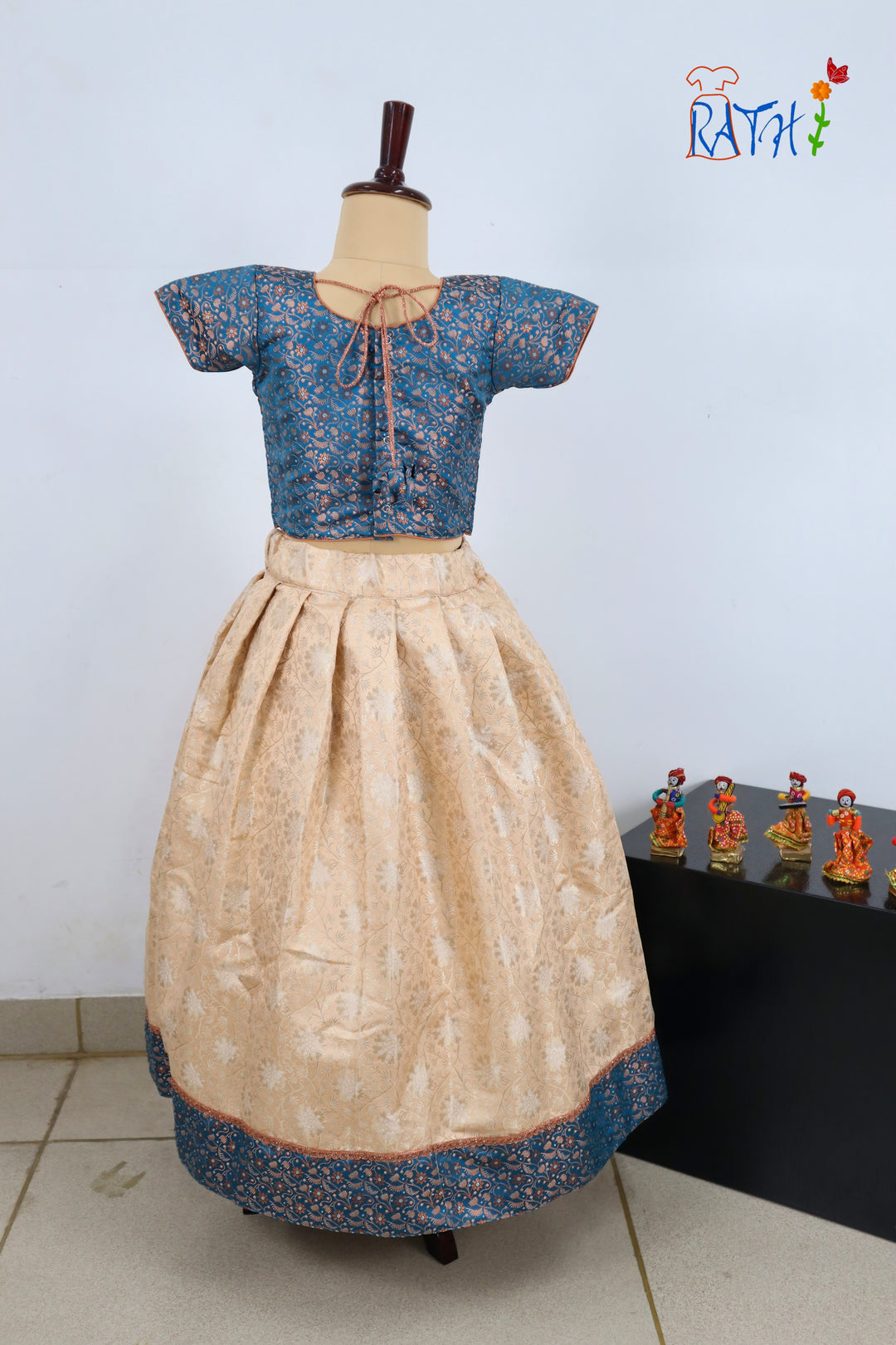 Art Silk  Pavadai Set