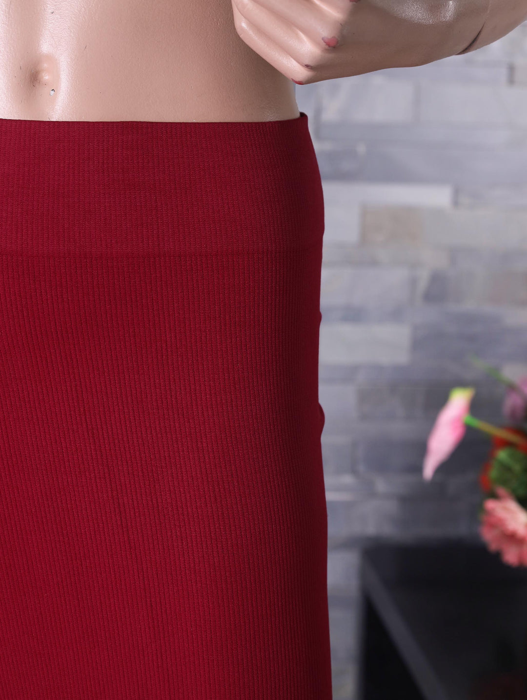 Maroon fish-cut saree shapewear, waistband close-up #colour_maroon